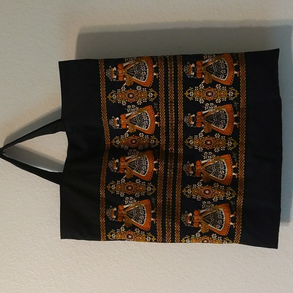 Michiko Kuge Embroidered Tote Bag - Picture 4 of 5